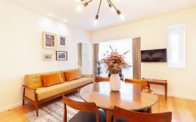 Avenida Residence